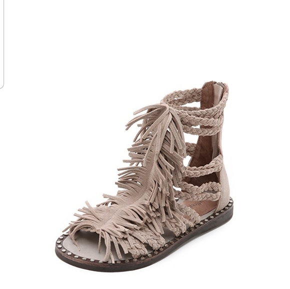 LOOKING FOR - Picture 2 of 3